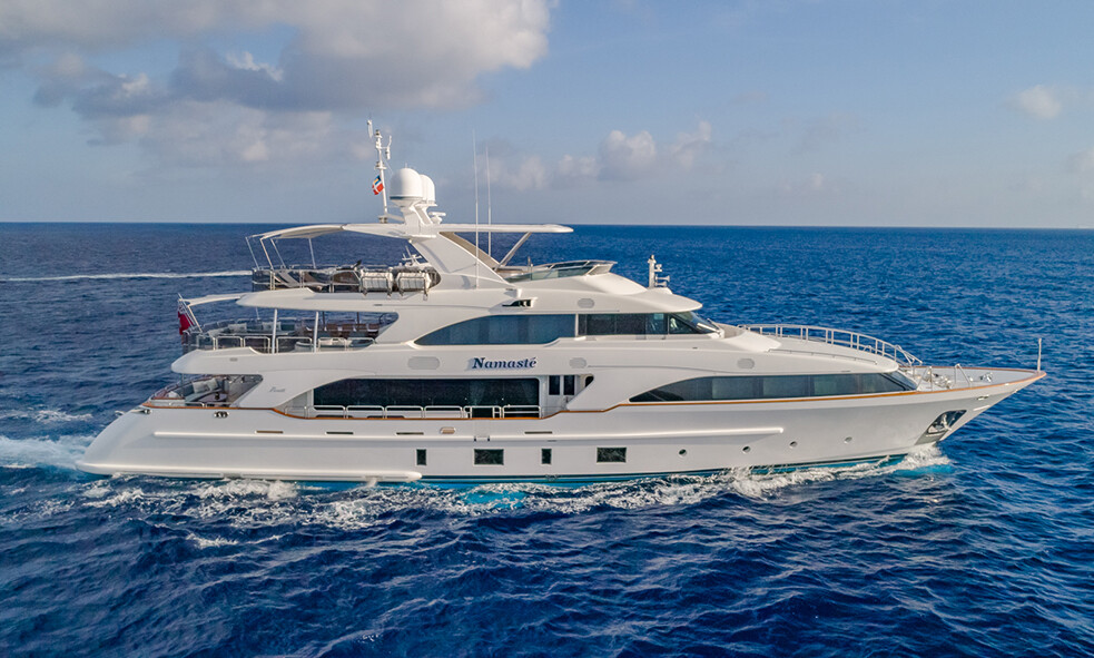 37m/121' Benetti NAMASTE Is Sold | Fraser Yachts