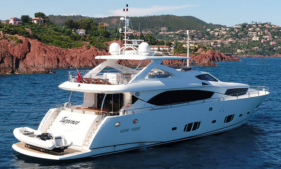 30m/98' Sunseeker TUPPENCE Is Sold | Fraser Yachts