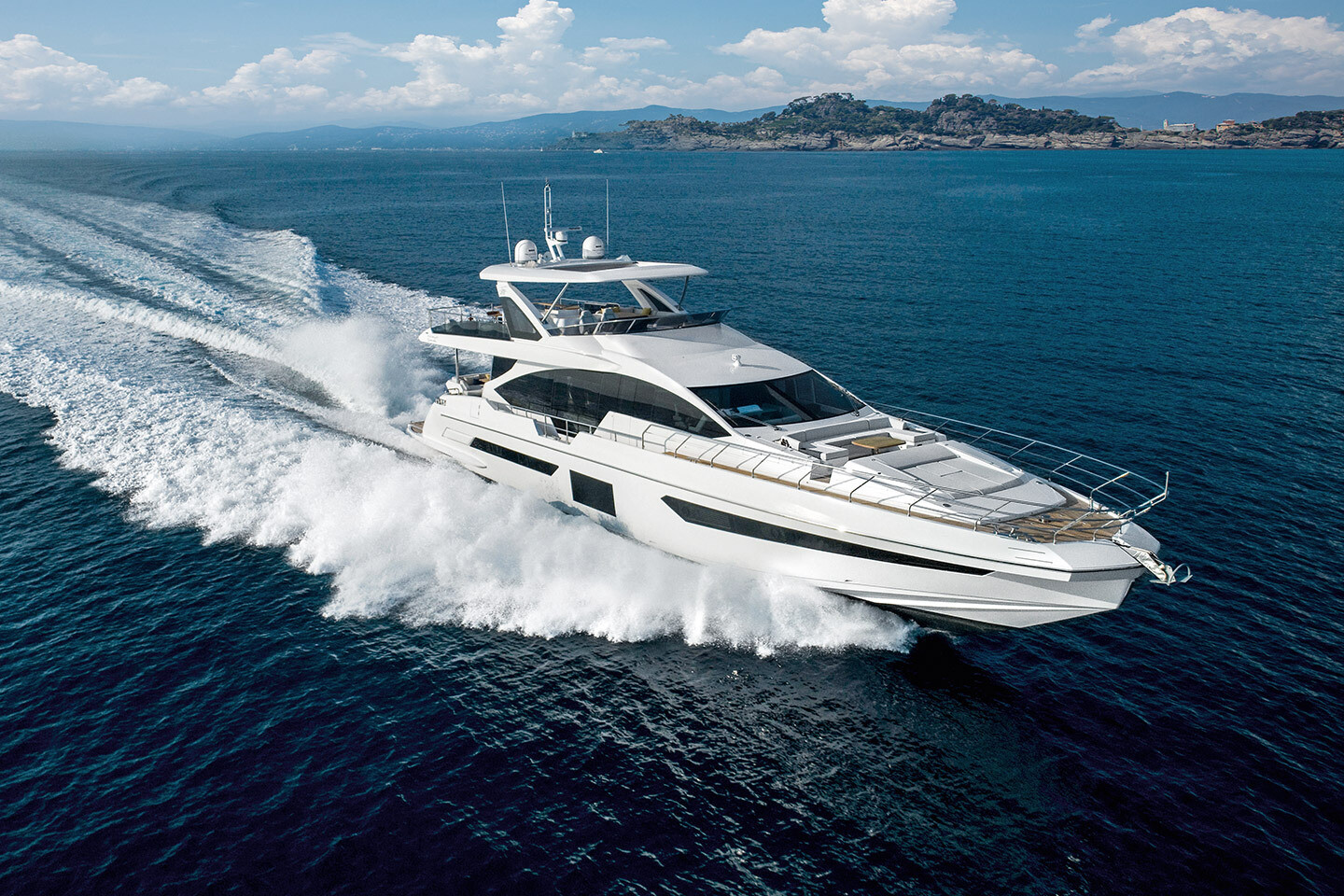 27m/87' KW Joins the Fraser Sales Fleet | Fraser Yachts