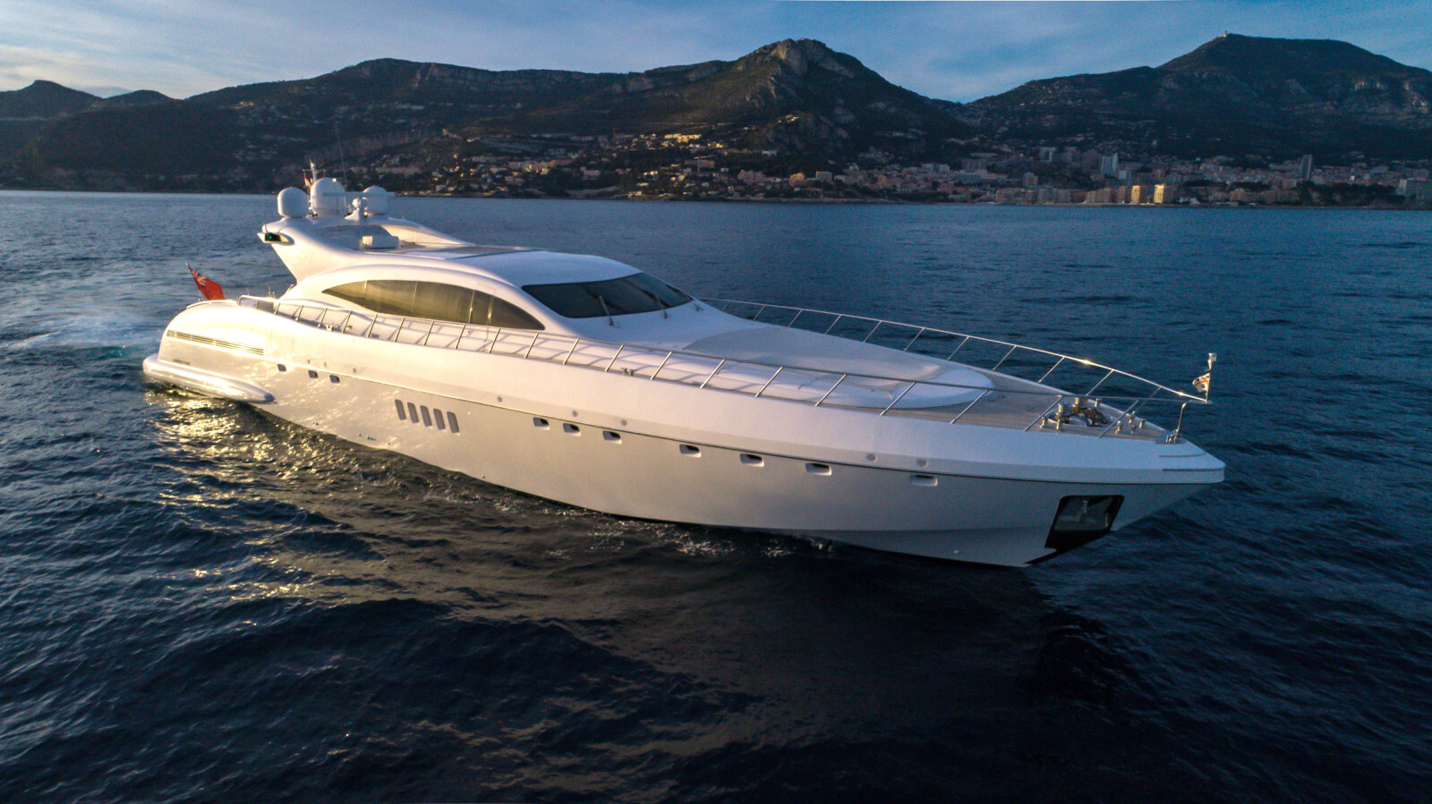 KING Joins the Fraser Sales Fleet | Fraser Yachts