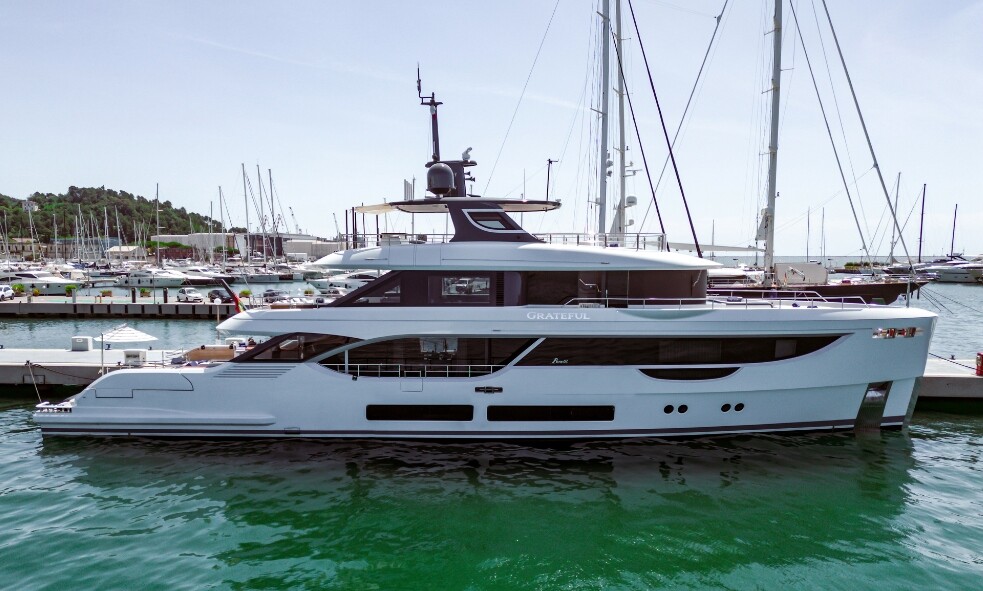 New Benetti Oasis 34 GRATEFUL For Sale | Fraser Yachts