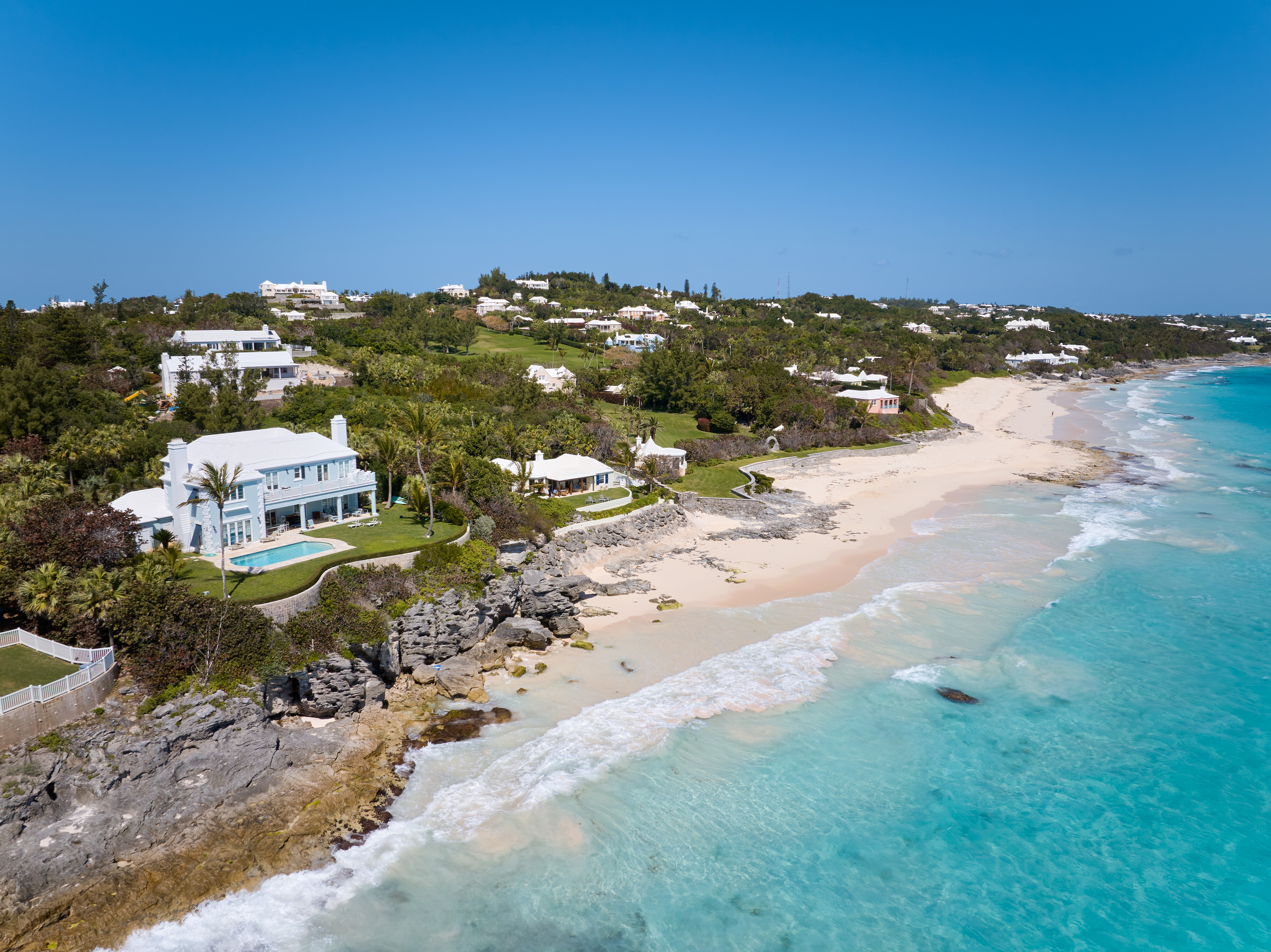 Grape_Bay_0002-RmwQi78G.jpg